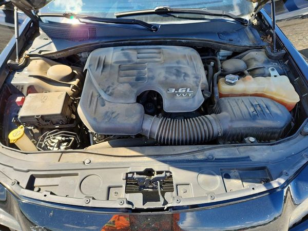 2015 CHRYSLER 300