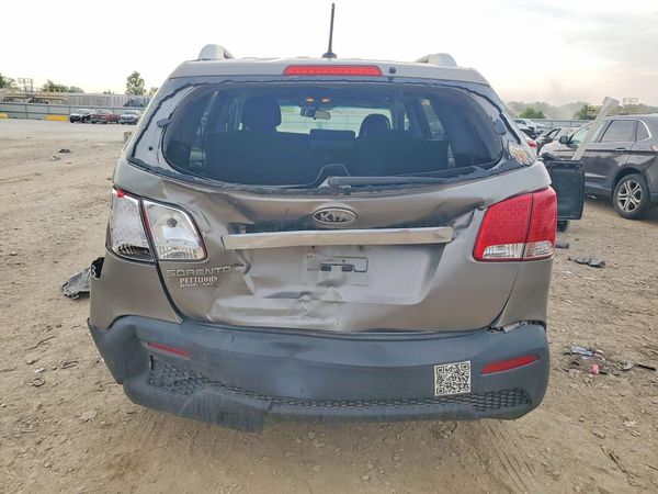 2013 KIA SORENTO Base / LX