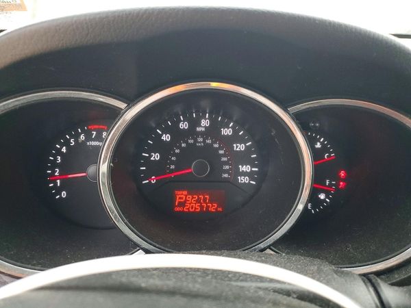2013 KIA SORENTO Base / LX