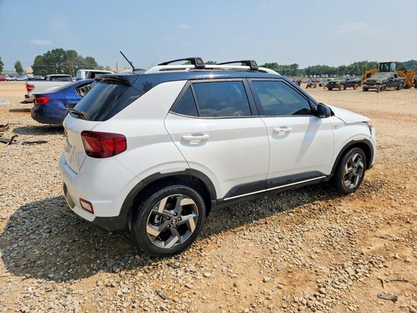 2024 HYUNDAI VENUE