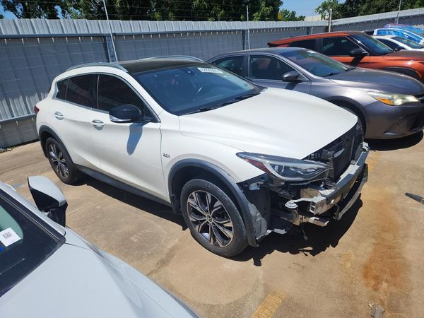 2018 INFINITI QX30