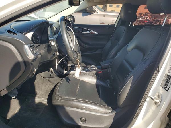 2018 INFINITI QX30