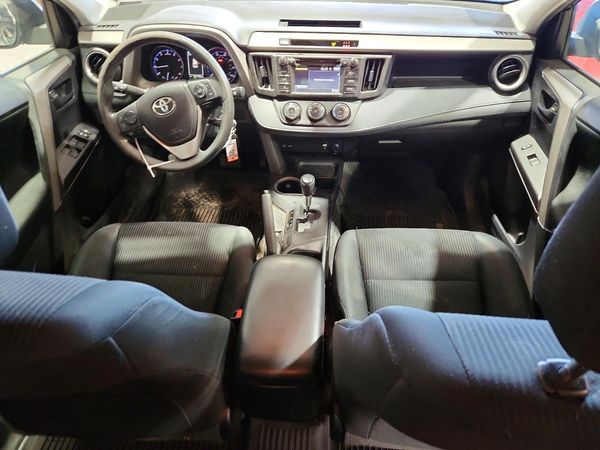 2017 TOYOTA RAV4 LE