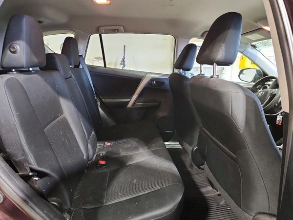 2017 TOYOTA RAV4 LE