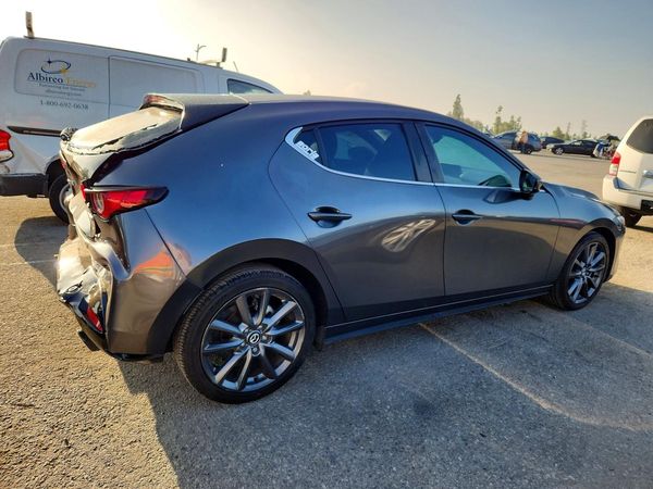 2023 MAZDA 3 Select Package
