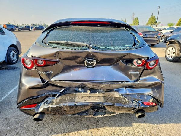 2023 MAZDA 3 Select Package