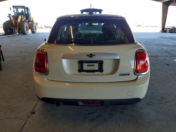 2015 MINI COOPER