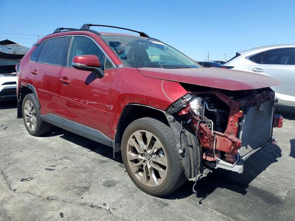 2019 TOYOTA RAV4