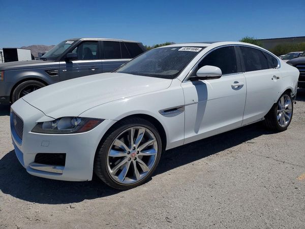 2017 JAGUAR XF Prestige
