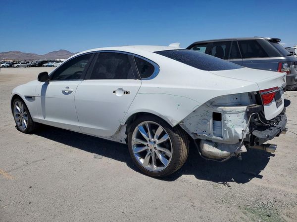 2017 JAGUAR XF Prestige