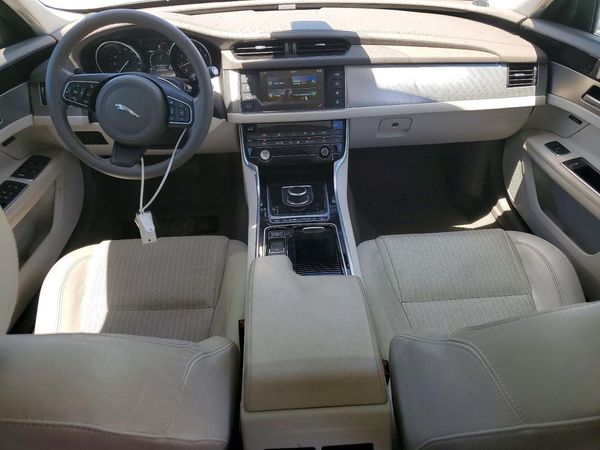 2017 JAGUAR XF Prestige