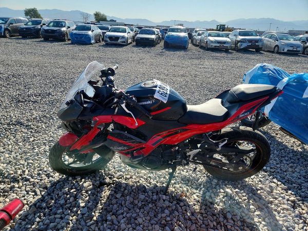 2025 KAWASAKI EX500