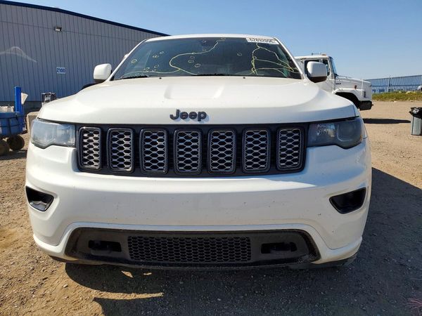 2018 JEEP GRAND CHEROKEE LAREDO 4X4