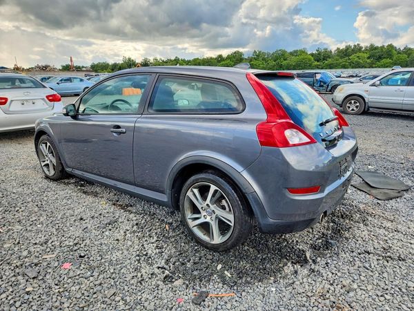 2013 VOLVO C30