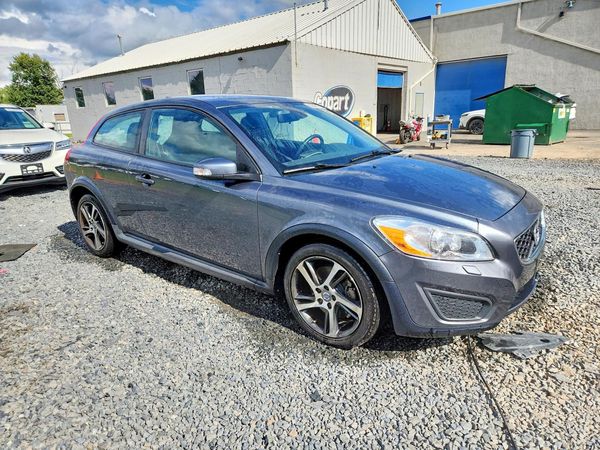 2013 VOLVO C30
