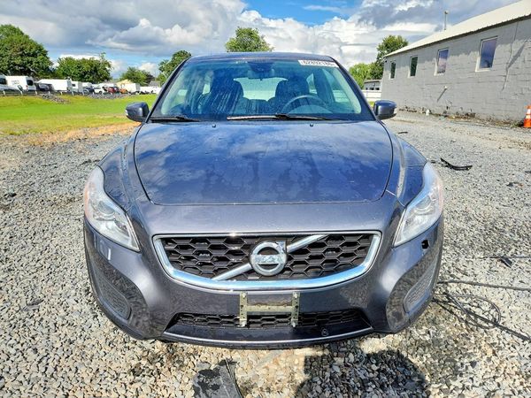 2013 VOLVO C30