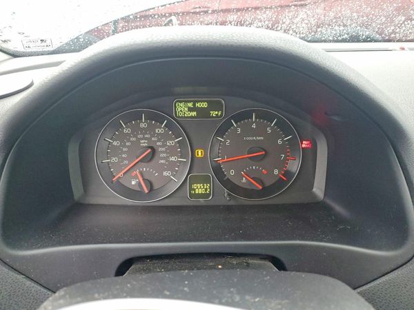 2013 VOLVO C30