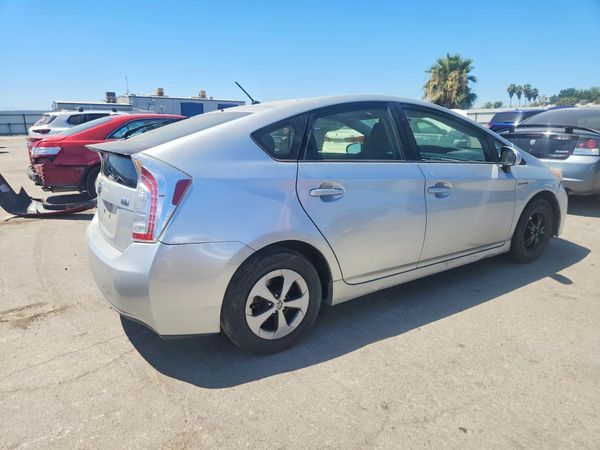 2014 TOYOTA PRIUS