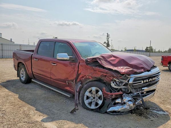 2021 RAM 1500 Laramie — Passenger 3/4