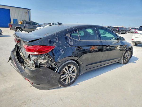 2018 HYUNDAI ELANTRA