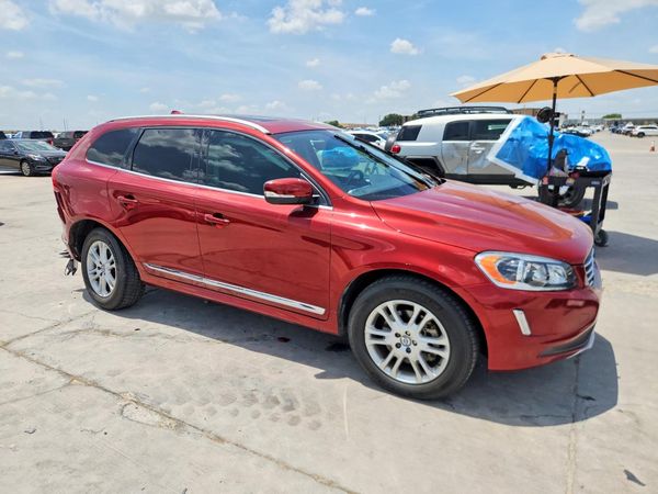 2015 VOLVO XC60 Premier (non R design)