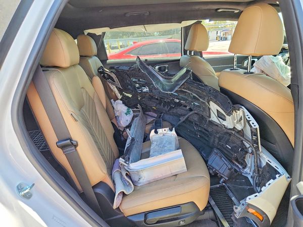 2024 KIA SORENTO