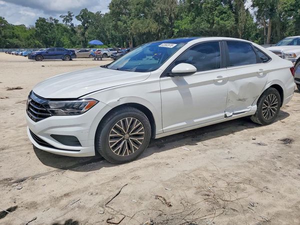 2019 VOLKSWAGEN JETTA S, SE, R-Line — Front 3/4