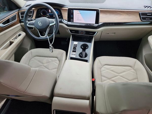 2025 VOLKSWAGEN ATLAS 4Motion SE