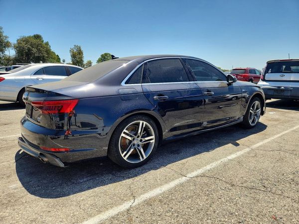 2017 AUDI A4 quattro Premium Plus