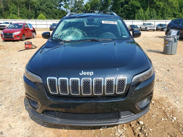 2019 JEEP CHEROKEE LATITUDE FWD