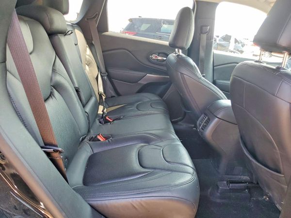 2019 JEEP CHEROKEE LATITUDE FWD