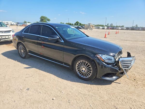 2016 MERCEDES-BENZ C C300