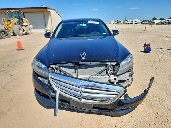 2016 MERCEDES-BENZ C C300