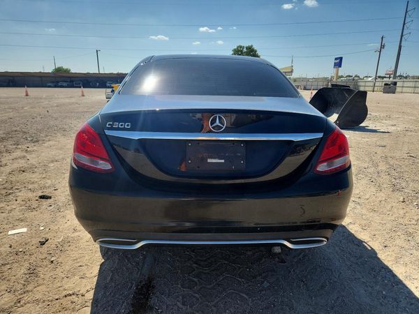 2016 MERCEDES-BENZ C C300