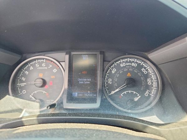 2017 TOYOTA TACOMA