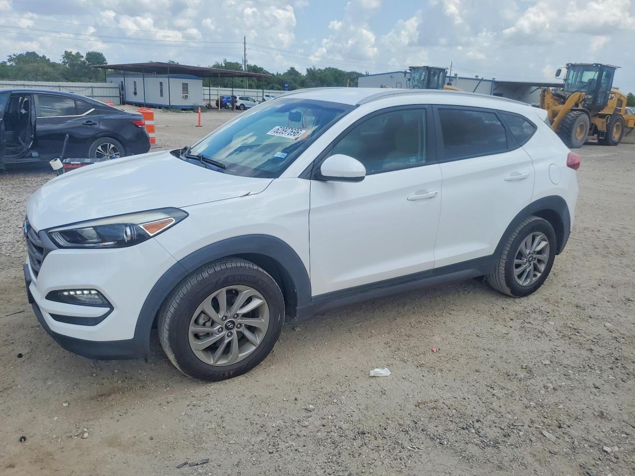 2016 HYUNDAI TUCSON