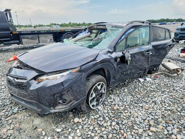 2018 SUBARU CROSSTREK Premium+ES+BSD — Front 3/4