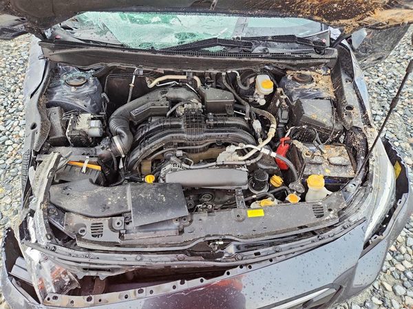 2018 SUBARU CROSSTREK Premium+ES+BSD — Engine bay