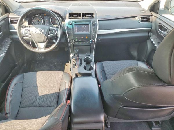 2016 TOYOTA CAMRY