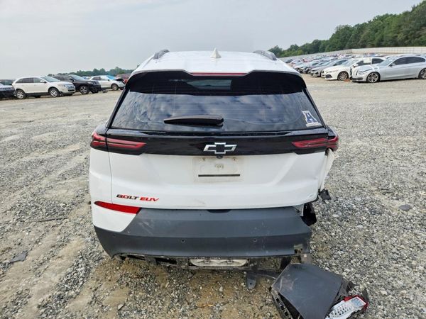 2023 CHEVROLET BOLT EUV LT