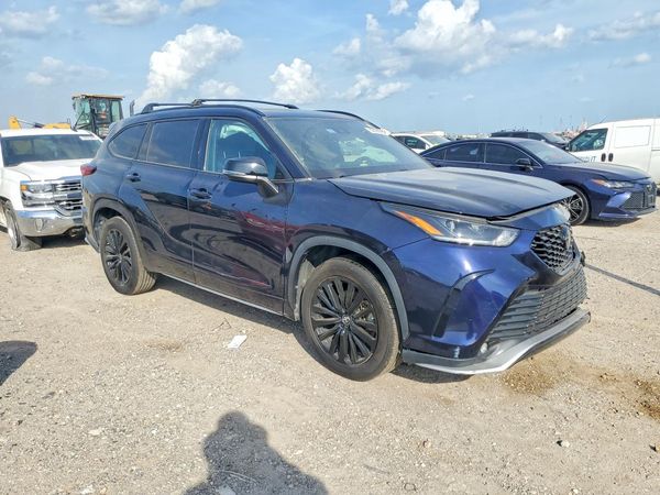 2023 TOYOTA HIGHLANDER