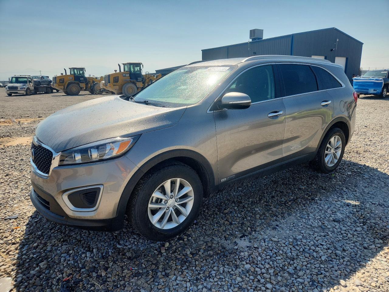 2017 KIA SORENTO L, LX