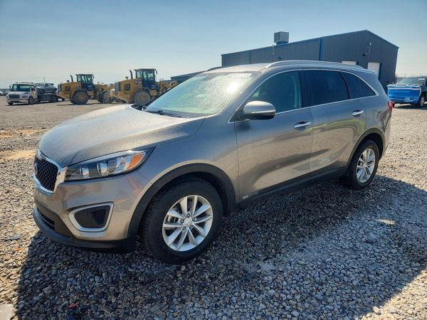 2017 KIA SORENTO L, LX