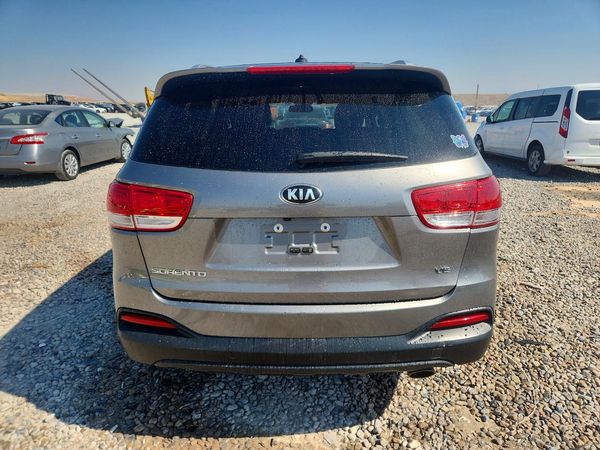 2017 KIA SORENTO L, LX