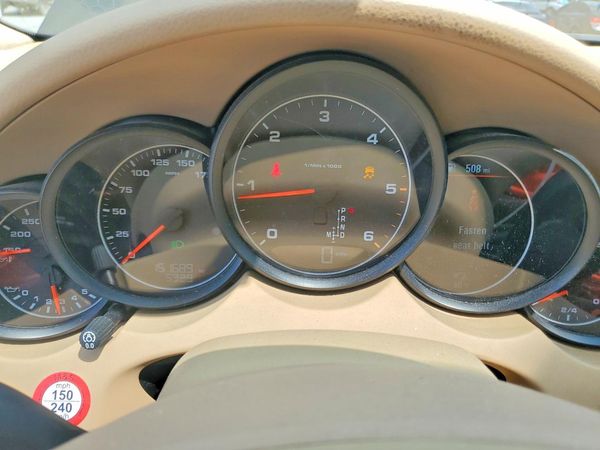 2014 PORSCHE CAYENNE
