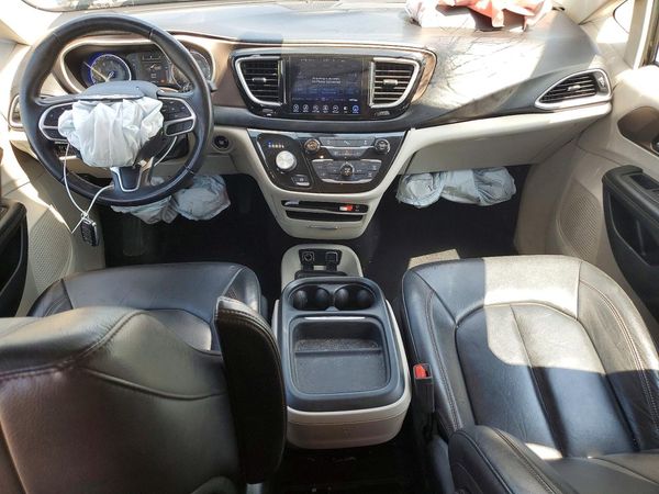 2017 CHRYSLER PACIFICA Touring L