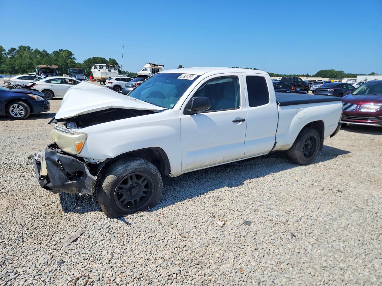 2015 TOYOTA TACOMA Delux Grade