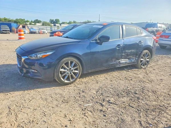 2018 MAZDA 3