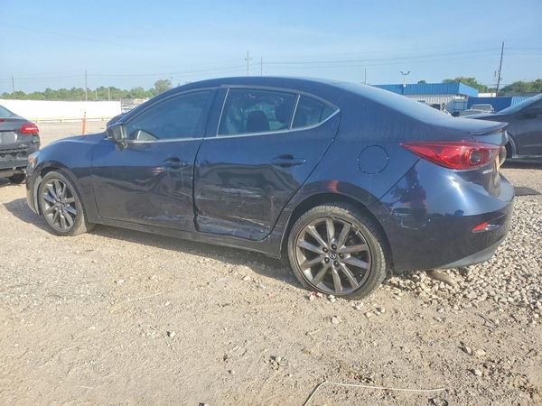 2018 MAZDA 3 Touring