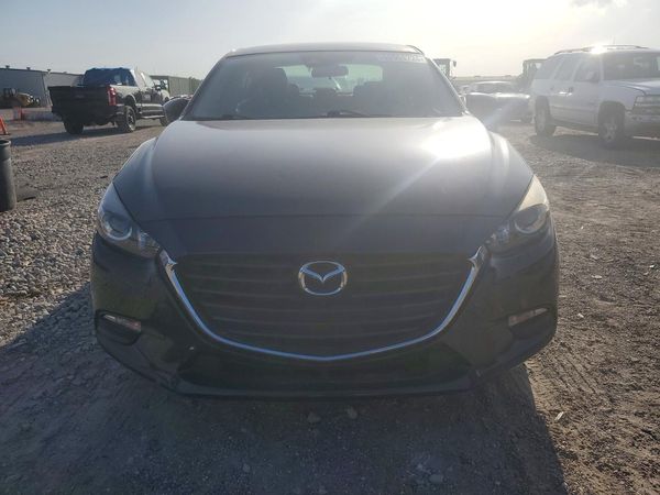 2018 MAZDA 3 Touring